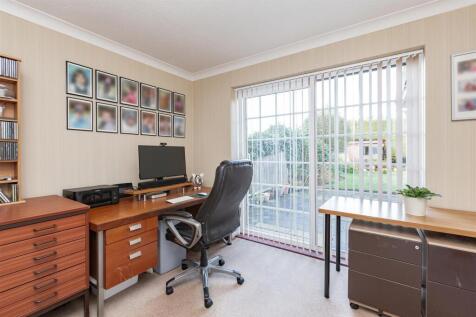 23 Chantry Avenue-HR6.jpg