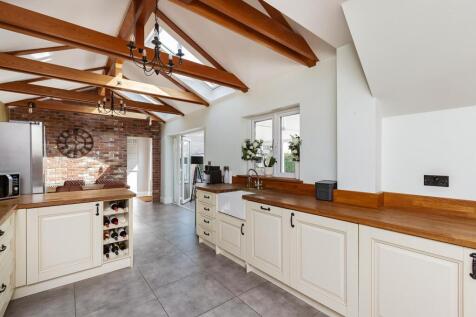 3 Merton Avenue-LR13.jpg