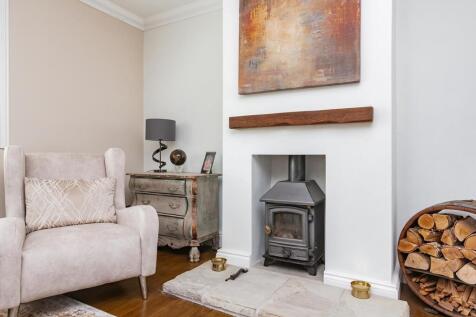 3 Merton Avenue-LR10.jpg