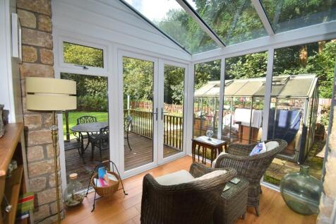 Small Garden Room