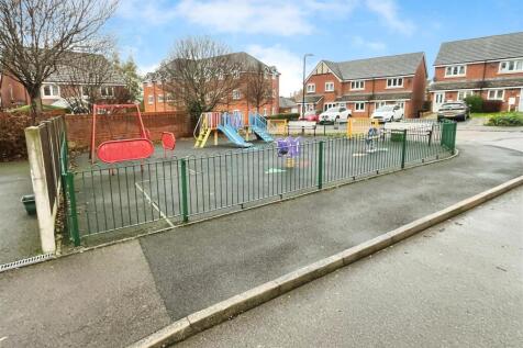 e0058457-Play 20area 20- 20propertybox 20needed.jp