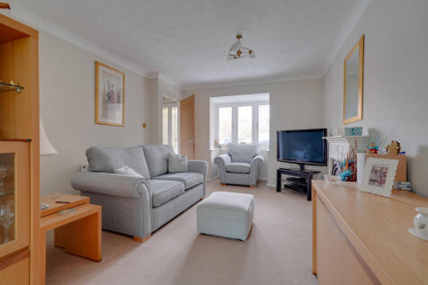 14 Kestrel Close,...