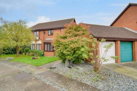 14 Kestrel Close,...