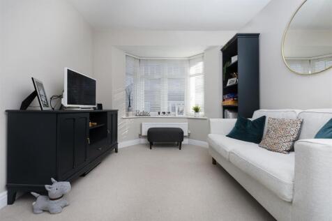 Sitting/Dining/Play Room