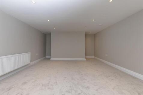 Bedroom Five/Playroom/Home Office