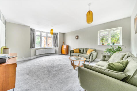 130206257683f34a1c98acarw15