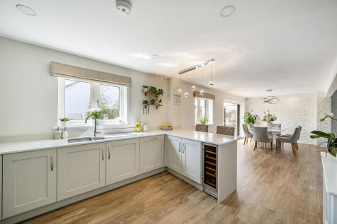 13283062268848d2051880