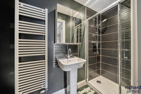 c7cbfd56049e41179e16959f6360397a