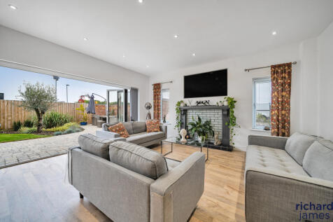 381d2acb-51b7-45a...