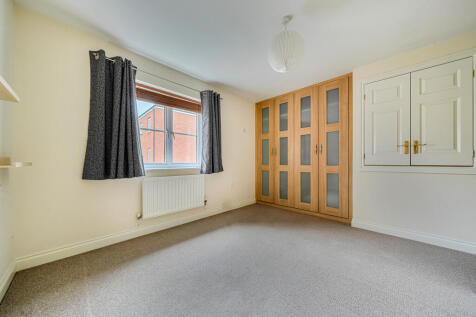 137468216908dffff19a8