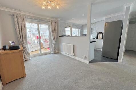 WhatsApp Image 2025-06-03 at 09.42.33 (3)