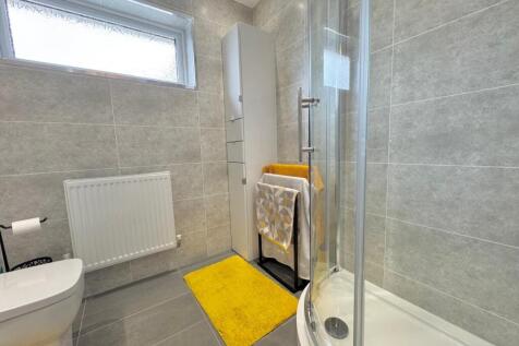 WhatsApp Image 2025-06-03 at 09.42.32 (2)