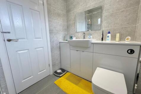 WhatsApp Image 2025-06-03 at 09.42.32 (1)