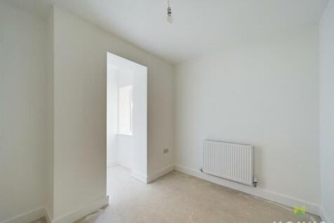 CAM01520G0-PR0111-STILL013.jpg