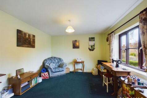 CAM01348G0-PR0582-STILL017.jpg