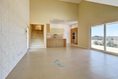 stairs to entrance hall and bedrooms