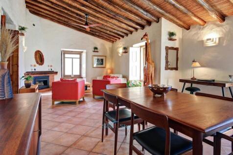 lounge and dining area