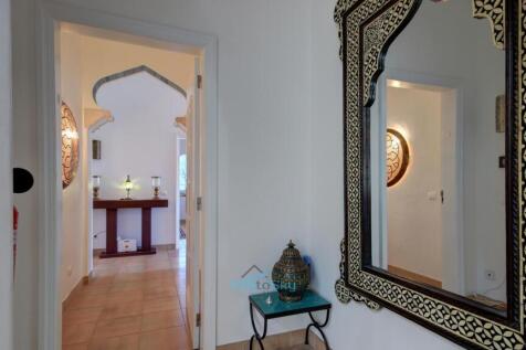 ground floor bedrooms opening off entrance hall