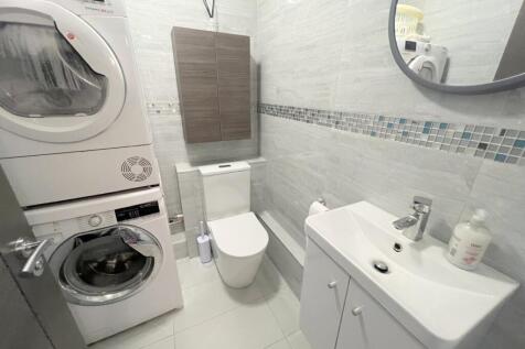 Utility room/cloakroom