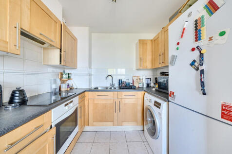 1353291-3-68c2c78...