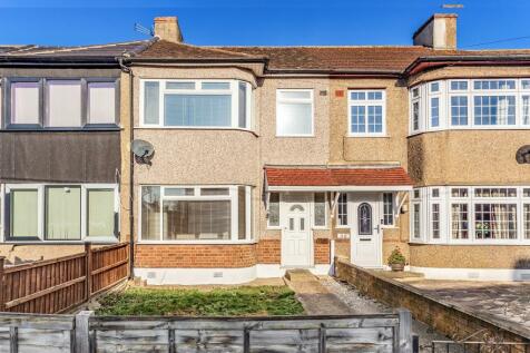 3 Bedroom Houses To Rent In Romford London Rightmove