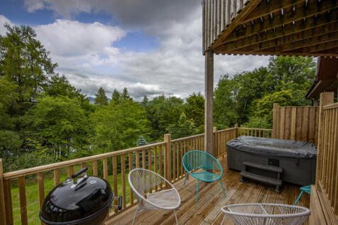 1Z6E0609 Culzean Decking