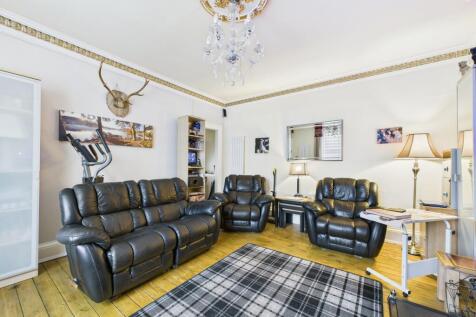 CAM03185G0-PR0036-STILL019