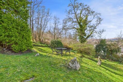 CAM03481G0-PR0095-STILL015