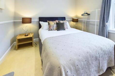 CAM03481G0-PR0083-STILL017