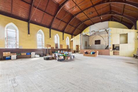 CAM03185G0-PR0100-STILL012