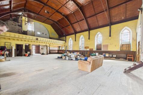 CAM03185G0-PR0100-STILL013