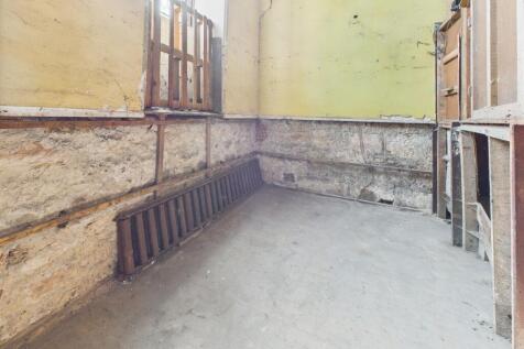 CAM03185G0-PR0100-STILL015