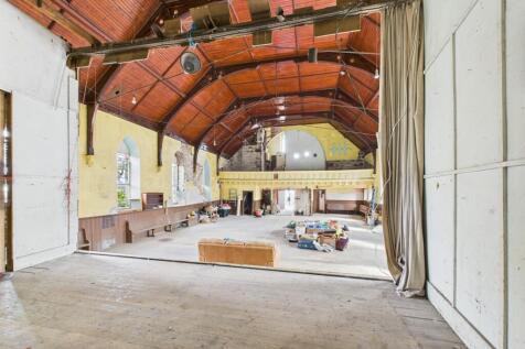 CAM03185G0-PR0100-STILL019