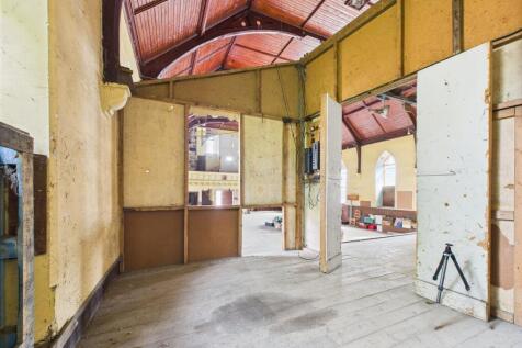 CAM03185G0-PR0100-STILL021