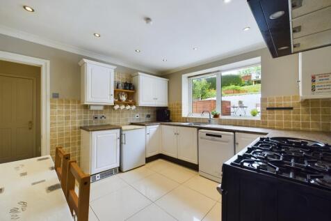 CAM03481G0-PR0044-STILL020