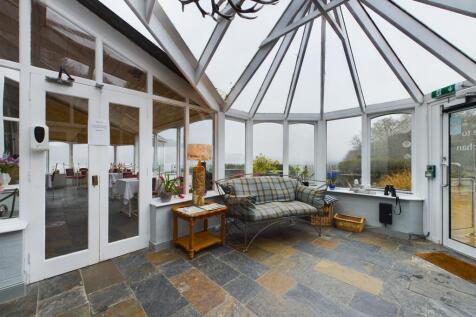 CAM03481G0-PR0021-STILL003