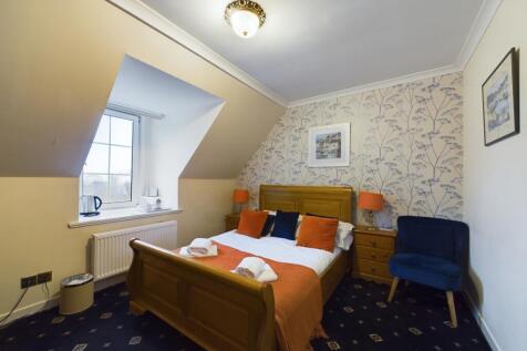 CAM03481G0-PR0021-STILL015