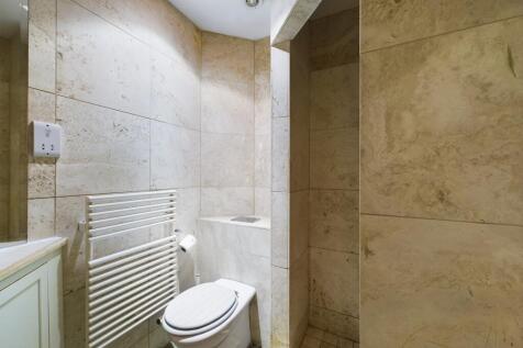 CAM03481G0-PR0021-STILL019