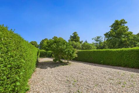 CAM03481G0-PR0113-STILL006