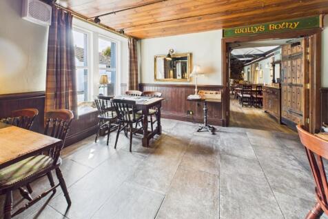 CAM03185G0-PR0114-STILL005