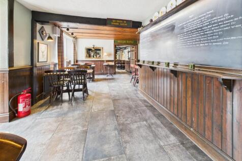 CAM03185G0-PR0114-STILL006