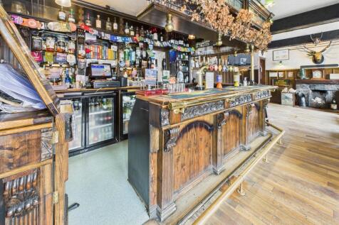 CAM03185G0-PR0114-STILL010