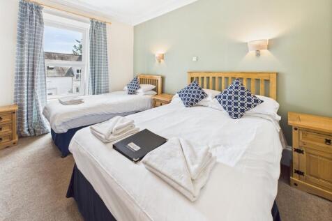 CAM03185G0-PR0114-STILL019