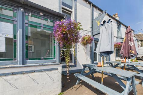 CAM03185G0-PR0114-STILL026