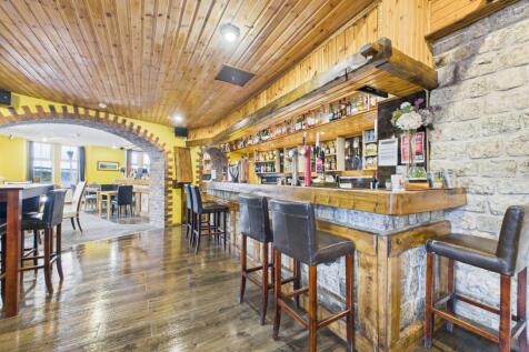 CAM03481G0-PR0107-STILL008