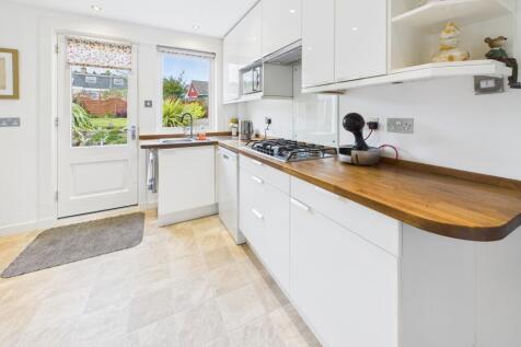 CAM03481G0-PR0118-STILL018