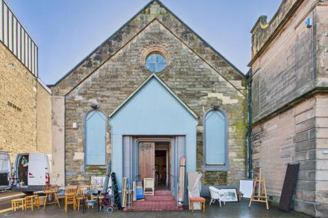 CAM03481G0-PR0119-STILL008