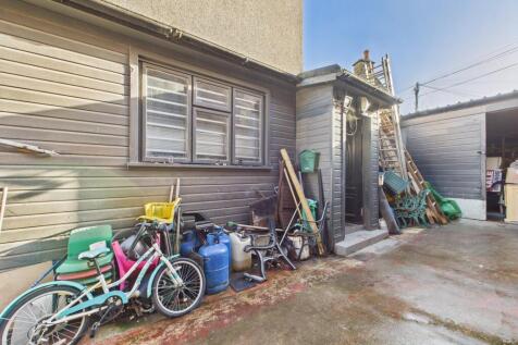 CAM03481G0-PR0119-STILL012