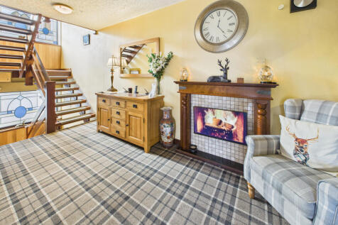 CAM03481G0-PR0120-STILL001