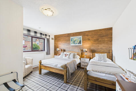 CAM03185G0-PR0124-STILL010